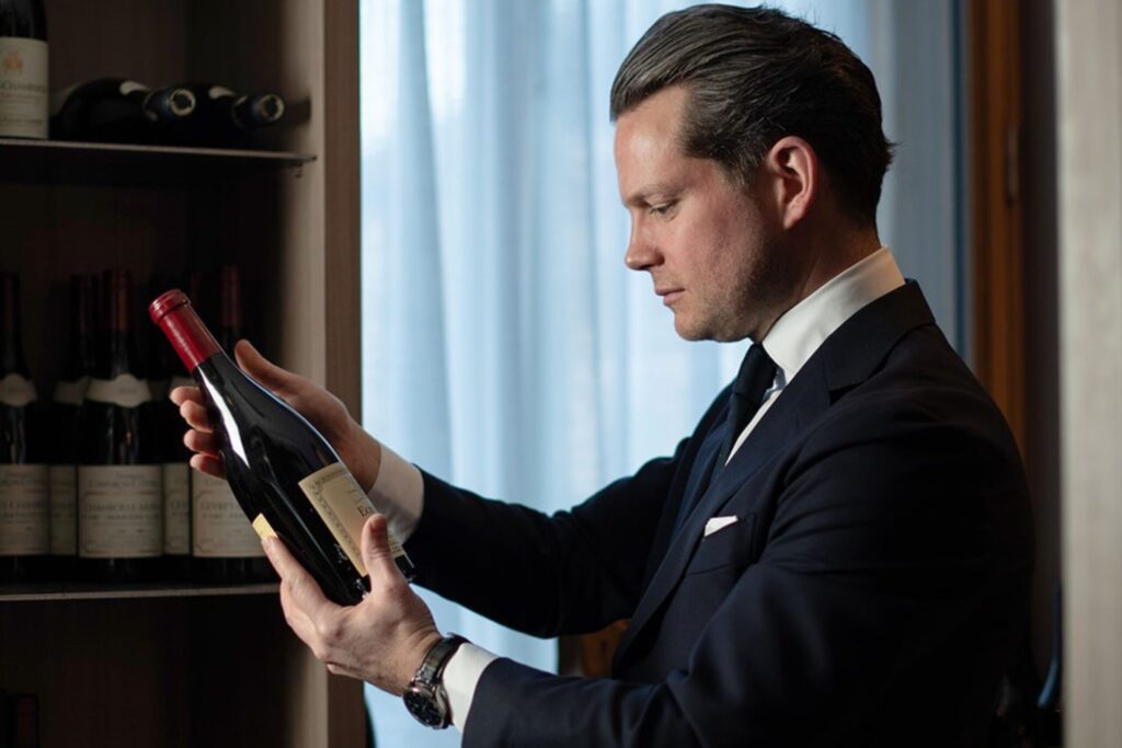 Sommelier Yanick Dehandschutter earned Michelin's Sommelier of Year 2023 title restauant sir kwinten glenn verhasselt
