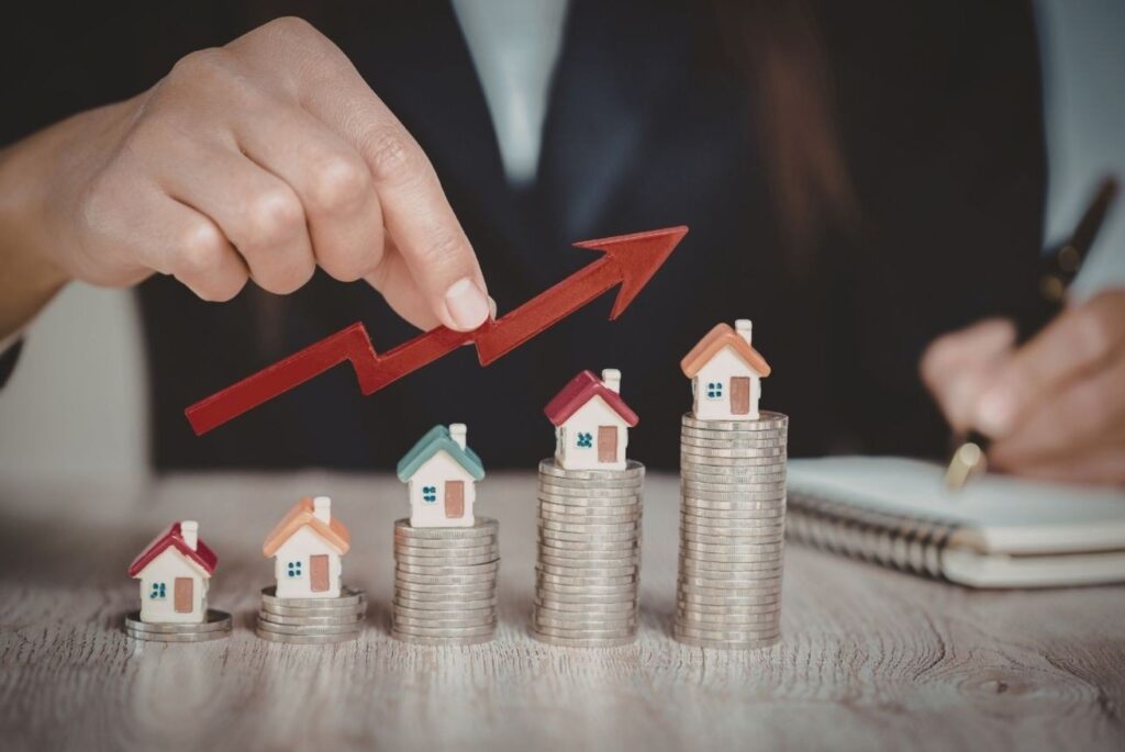 Property market Dubai Q1 investment returns analysis with real estate performance growth data