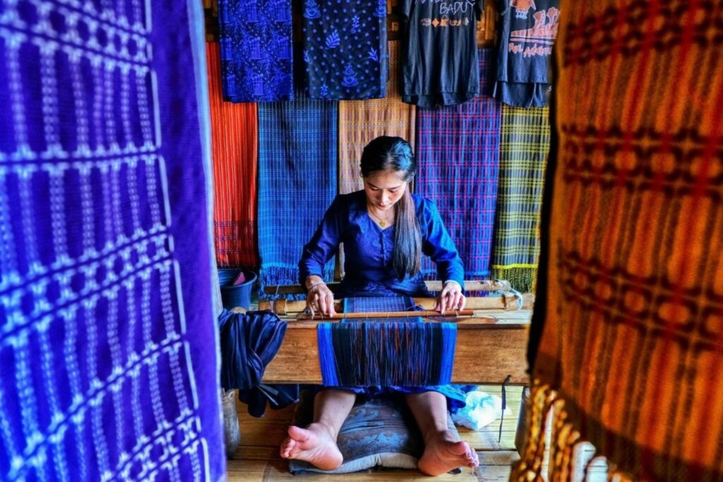 Spring fashion sustainable designers showcasing traditional Indian handloom weaving techniques